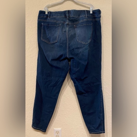 Torrid Premium Women’s Zippered Dark Wash High Rise Jeans/Jegging Size 24R - Picture 5 of 11